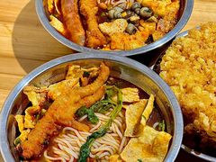 -柳州肥姨妈大骨螺蛳粉(江宁万达店)