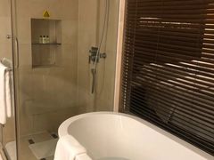 -青岛海尔洲际酒店