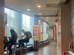 -麦当劳(虹梅路地铁站店)