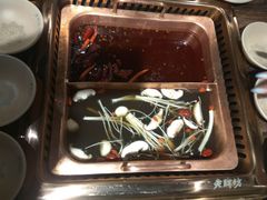 -老牌坊云南鱼豆花火锅(嵩山店)