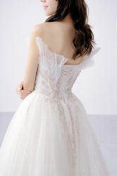 -予白婚纱礼服馆