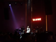 -TZ House音乐现场(来福士中心店)