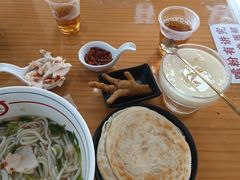 -小椒羊.羊肉粉 龙虾 羊肉串(新地旗舰店)