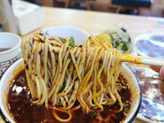 -德元兰州纯汤牛肉面