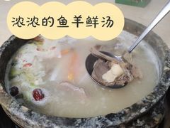 -墨脱石锅椰子鸡•香草鸭•东山羊(大东海店)