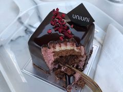 -UNI UNI(环亚凯瑟琳店)