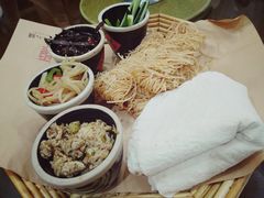 -丁里羊肉小镇(天鹅湖总店)