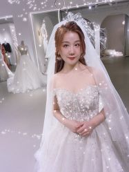 -艾米丽婚纱礼服