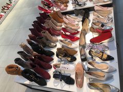 -莱尔斯丹展示厅(盈毅鞋厂店)