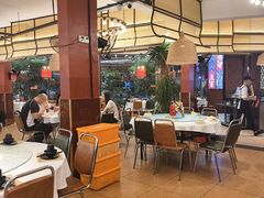 -刘姐啤酒鱼民族演艺餐厅(西街总店)