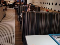 大堂-潮庭港式茶餐厅·熊仔奶茶(同济广场店)