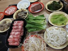 -巴适得板川味小火锅(百盛步行街广场店)