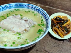 枫镇大肉面肉13面17-同得兴 Since·1995 传统苏式面馆(嘉馀坊店)