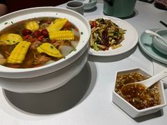 -江城小馆陕南妈妈菜·全球旅行餐厅(钟楼店)