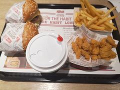 -The Habit Burger Grill 哈比特汉堡(爱琴海店)