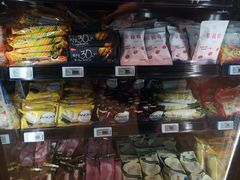 -哈尔信食品超市(世纪花园店)