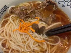 苗家清炖牛肉粉-俏凤凰(美林M·LIVE天地东座店)