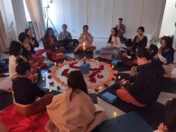 -亚太瑜伽普拉提学院