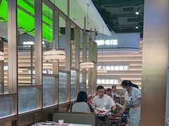 -洪氏嗨捞·广东猪肚鸡·椰子鸡火锅(西咸万象城店)