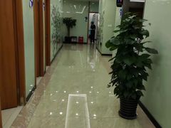 -茂菊口腔连锁(浦东南路店)