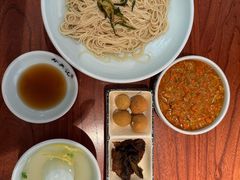 -裕兴记•蟹黄面馆(人民广场店)