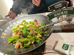 -费大厨辣椒炒肉(黄兴中心广场店)