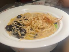 -吴越荣记苏州菜·松鼠桂鱼100%活鱼现做(斜塘老街店)
