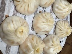 -馋三尺蟹粉小笼(人民广场店)