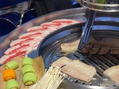 -哈哈碳都·牛肋条无限自助烤肉(宝龙店)
