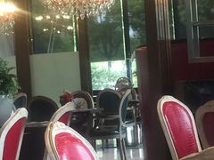 -上海虹桥西郊假日酒店