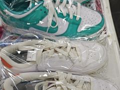 -翰皇直营洗衣洗鞋(望京鹿港店)