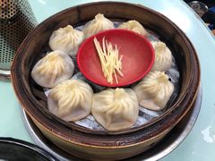 蟹黄汤包-食惠里小笼包面馆(越秀店)