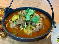 崇州酸菜烧筋头巴脑-花盐街·四川乐山小吃(西单大悦城店)