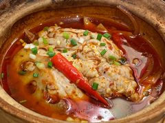 -何妹湿辣牛肉·粤式烧烤砂煲(桂雅路店)