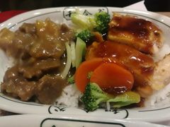 咖喱牛肉鸡排饭-和合谷(北新桥店)