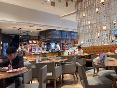 -松咖啡自助餐厅·松北香格里拉