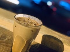 边渡冰啡-邊渡咖啡