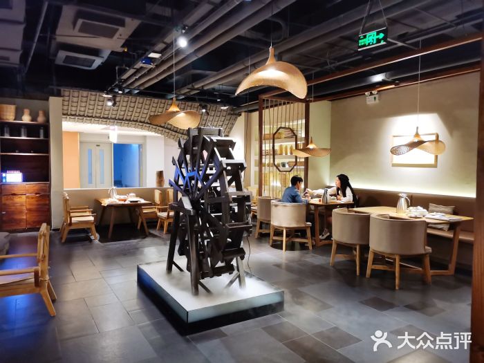 云水瑶意境云南菜餐厅(大悦城店)大堂图片
