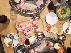 -江南猪肉商会无限续吃(弘大店)