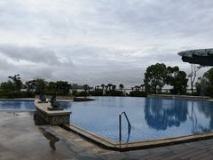 -上海滴水湖皇冠假日酒店