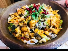 -老东镇啤酒屋海鲜加工·蒸汽海鲜·海鲜烧烤(台东店)