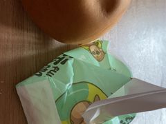 -白玉兰食品甜凤店(合生汇店)