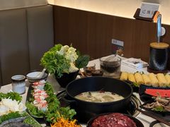 -汤宴·参须肚包鸡(南京路店)