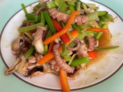 芹菜炒八爪鱼-巧克力渔家.小船海鲜胶东菜(万平口店)