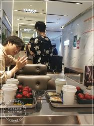 -罗亚帝造型·烫发染发