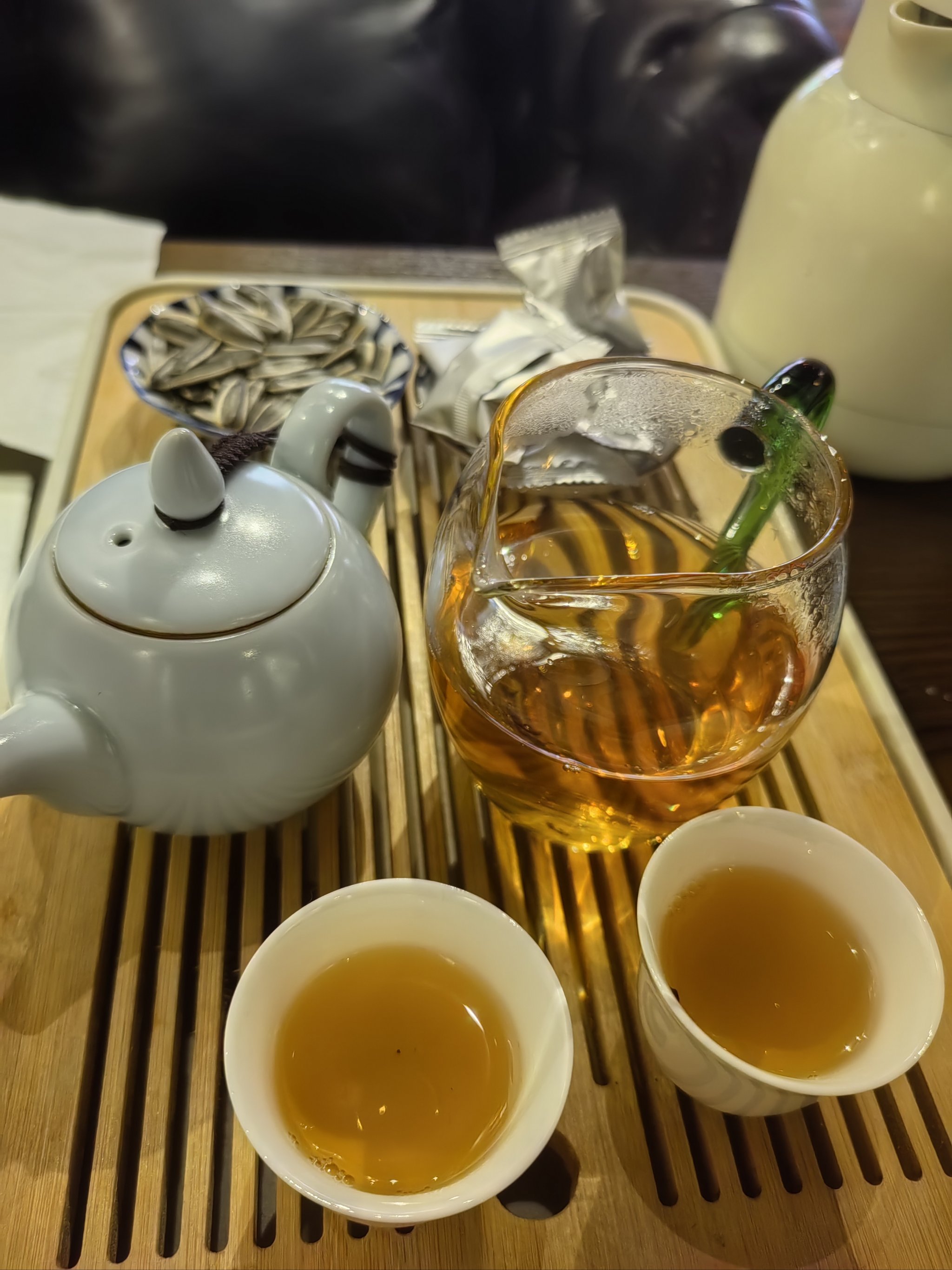 清茶一杯送好友图片图片