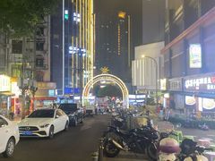 -观音桥步行街