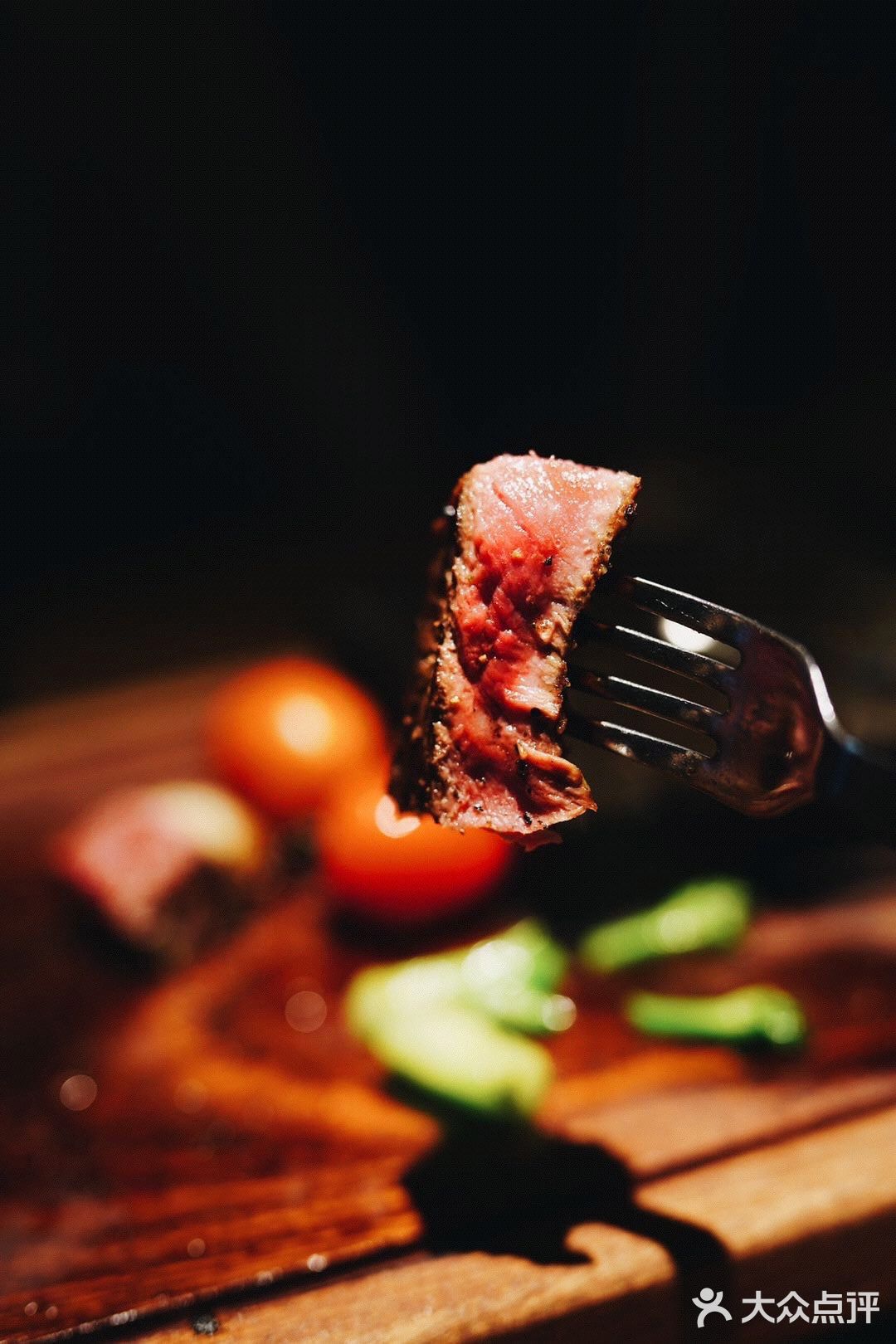 五角场小情侣圣诞约会好去处，先吃个牛排吧