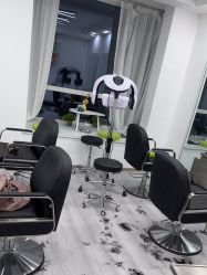 -LILI·HAIR SALON理理造型