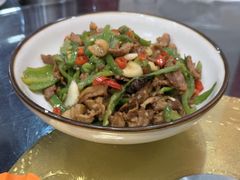 -湖南人家湘菜馆(镇江路店)